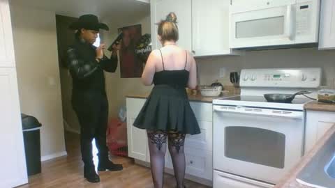 evanschris2048 online show from March 3, 2025, 6:12 pm