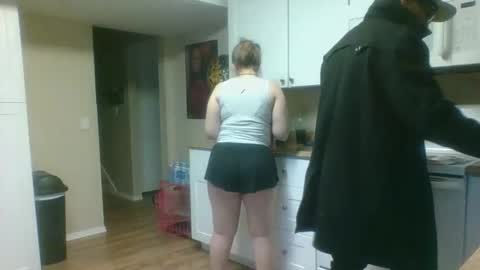 evanschris2048 online show from March 7, 2025, 1:42 am