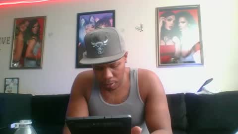 evanschris2048 online show from March 7, 2025, 7:38 pm