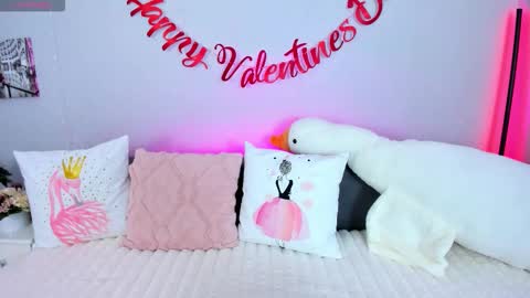 Adelina online show from February 8, 2026, 5:33 am