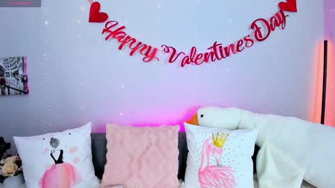 Adelina online show from February 19, 2026, 5:03 am