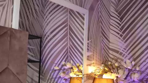 EvaRhea online show from November 27, 2025, 4:03 am