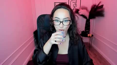 evasarazardje online show from December 3, 2025, 11:30 am