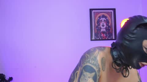 EVA SAVAGEIm recovering from surgery. Ill see you in a couple of weeks. online show from March 14, 2026, 9:09 pm