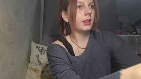 evashinee_ online show from June 30, 2026, 6:31 pm