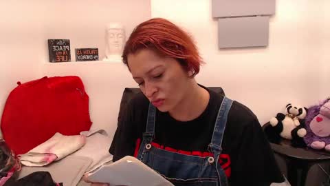 Eva Twiss online show from April 17, 2026, 12:30 pm