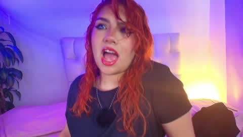 Martina Soler  online show from April 22, 2026, 4:52 pm