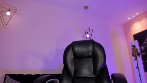 Eve  online show from January 5, 2026, 5:27 pm