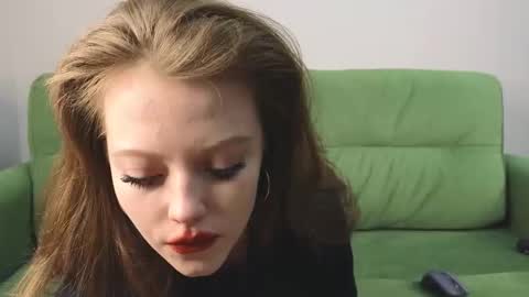 Eveleen online show from October 31, 2025, 2:51 pm