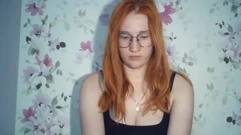 Snapshot of eveliina_shy chatting on July 7, 2026, 1:37 pm Evelina online show from July 7, 2026, 1:37 pm