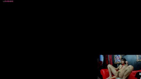 Snapshot of evelin_hellsing chatting on June 11, 2026, 3:32 pm Evelin Hellsing online show from June 11, 2026, 3:32 pm