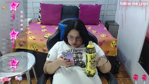 evelin zaens online show from January 18, 2025, 10:06 am