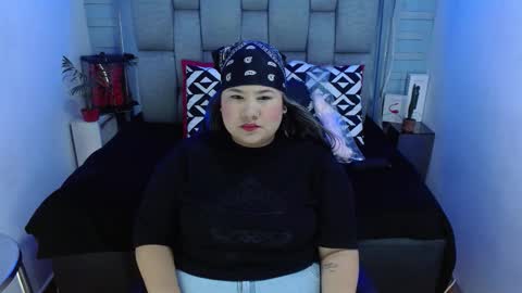 evelin zaens online show from November 10, 2025, 6:34 am