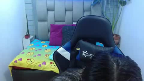 Snapshot of evelin_zaens chatting on July 11, 2026, 4:26 am evelin zaens online show from July 11, 2026, 4:26 am