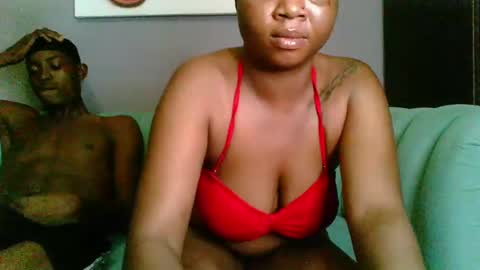 Snapshot of evelina_dripingpussy chatting on December 11, 2024, 10:16 pm Evelina dripingpussy online show from December 11, 2024, 10:16 pm