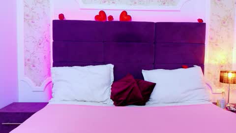 EvelinHill online show from February 17, 2026, 5:04 am