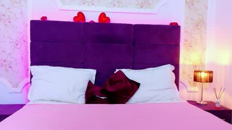 EvelinHill online show from February 18, 2026, 5:03 am