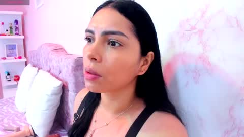 Snapshot of evelinn_belen chatting on April 18, 2026, 11:58 am Evelinn belen online show from April 18, 2026, 11:58 am