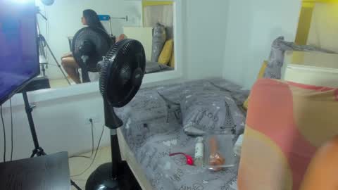 DAYANITA online show from February 1, 2025, 7:02 pm