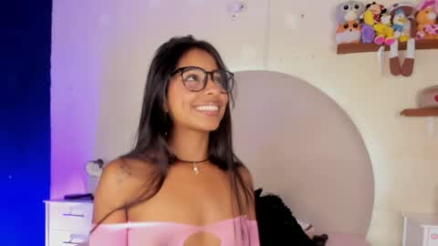 evelyn ebony online show from May 13, 2026, 3:20 pm