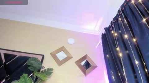 evelyn__rose1 online show from April 20, 2026, 1:52 am