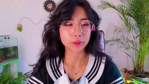 Snapshot of evelyn_chelle chatting on July 22, 2026, 9:39 pm Im Eve or Chelle Next Stream 191224 online show from July 22, 2026, 9:39 pm