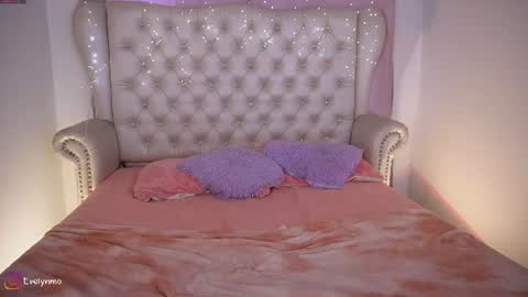 evelyn evelyn online show from June 29, 2026, 5:35 pm