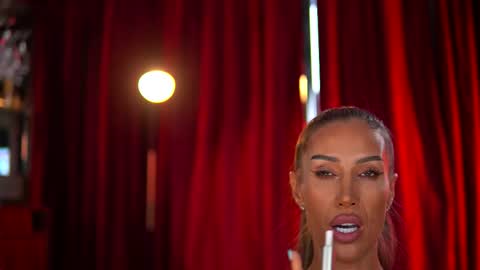 Evelyn online show from September 8, 2025, 6:29 pm