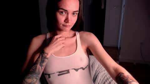 Evelyn online show from September 19, 2025, 1:45 pm