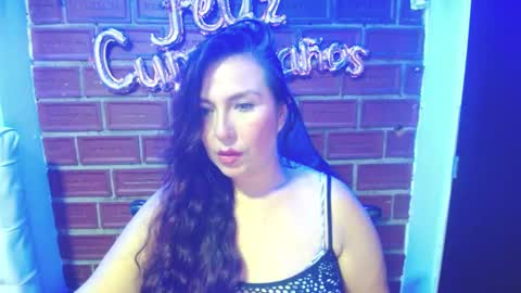 Juliana online show from February 22, 2025, 7:14 pm