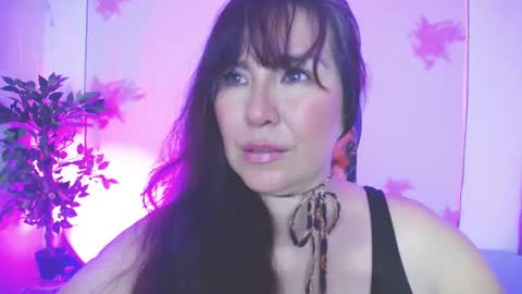 Juliana online show from September 25, 2025, 6:22 pm