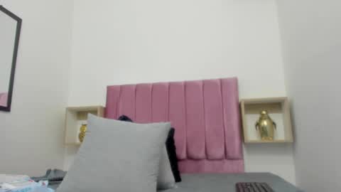 evelyn_morgan1 online show from February 28, 2025, 7:58 am