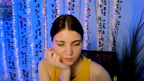 evelyn_muse online show from September 16, 2025, 7:48 pm