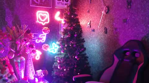 EvelynaGrey online show from December 19, 2024, 4:34 am