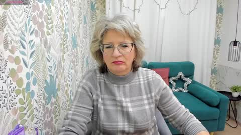 Snapshot of evelynblissful chatting on January 5, 2025, 4:58 am Evelyn online show from January 5, 2025, 4:58 am