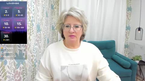 Snapshot of evelynblissful chatting on March 10, 2025, 8:15 am Evelyn online show from March 10, 2025, 8:15 am