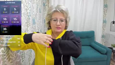 Snapshot of evelynblissful chatting on March 11, 2025, 9:02 am Evelyn online show from March 11, 2025, 9:02 am