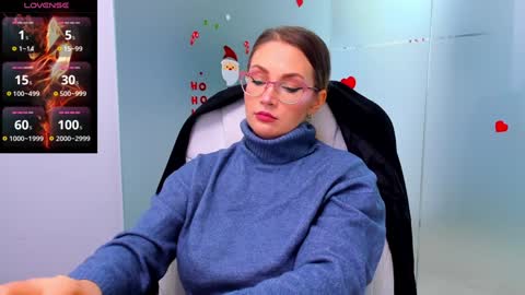 evelyne_rose online show from December 12, 2024, 6:25 am