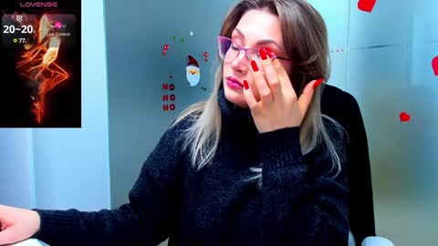 evelyne_rose online show from January 3, 2025, 6:11 am