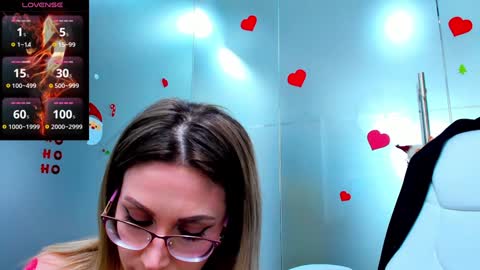 evelyne_rose online show from January 3, 2025, 12:19 pm