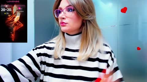 evelyne_rose online show from January 18, 2025, 5:41 am