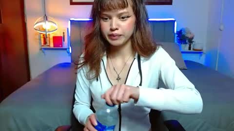 Snapshot of evelynn_fox_ chatting on July 2, 2026, 8:15 pm evelynn_fox_ online show from July 2, 2026, 8:15 pm