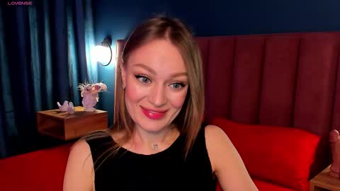 Snapshot of evelynpoole chatting on February 7, 2026, 1:31 am Evelyn online show from February 7, 2026, 1:31 am