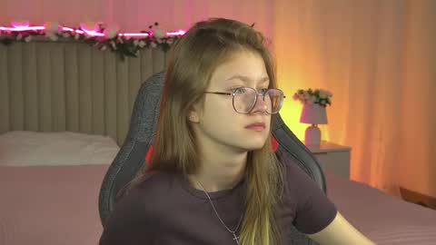 Snapshot of evemundie chatting on October 6, 2025, 6:22 am Eve online show from October 6, 2025, 6:22 am