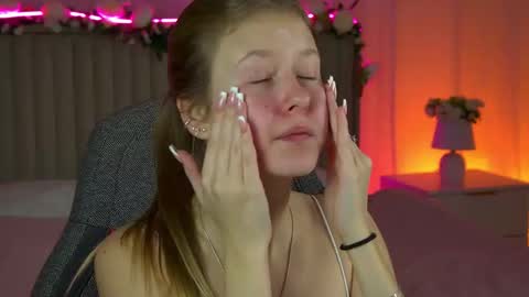 Snapshot of evemundie chatting on October 17, 2025, 9:34 am Eve online show from October 17, 2025, 9:34 am