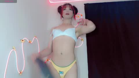 Snapshot of everlin_01 chatting on June 20, 2026, 5:43 am everlin_01 online show from June 20, 2026, 5:43 am