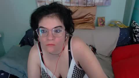 Everly online show from November 2, 2025, 8:22 pm