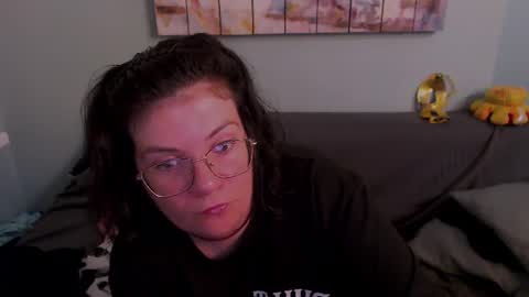 Snapshot of everly_rays chatting on June 17, 2026, 4:52 pm Everly online show from June 17, 2026, 4:52 pm