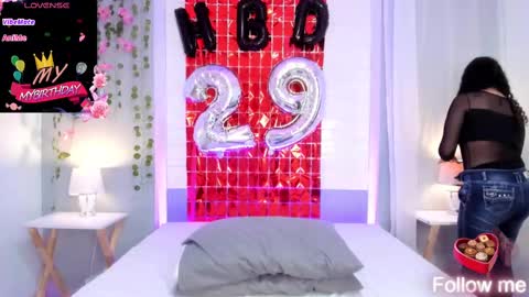 EVELYN online show from September 21, 2025, 4:47 am