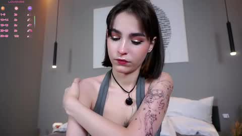 Anita online show from November 16, 2025, 4:40 am